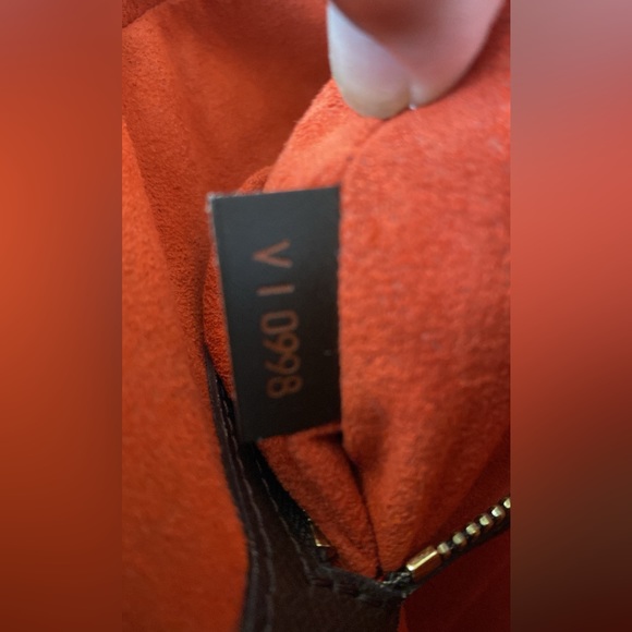 AUTHENTIC LOUIS VUITTON DAMIER EBENE TRIANA HANDBAG - Picture 8 of 12